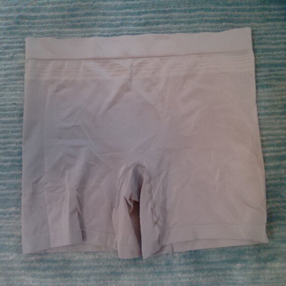 Shaper Shorts - Picture 1 of 3